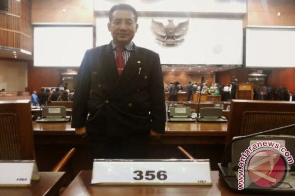 Anggota Komisi IX DPR Imam Suroso. (istimewa)